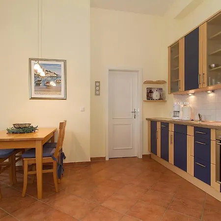 Duenenschloss Duenenschloss 2-22